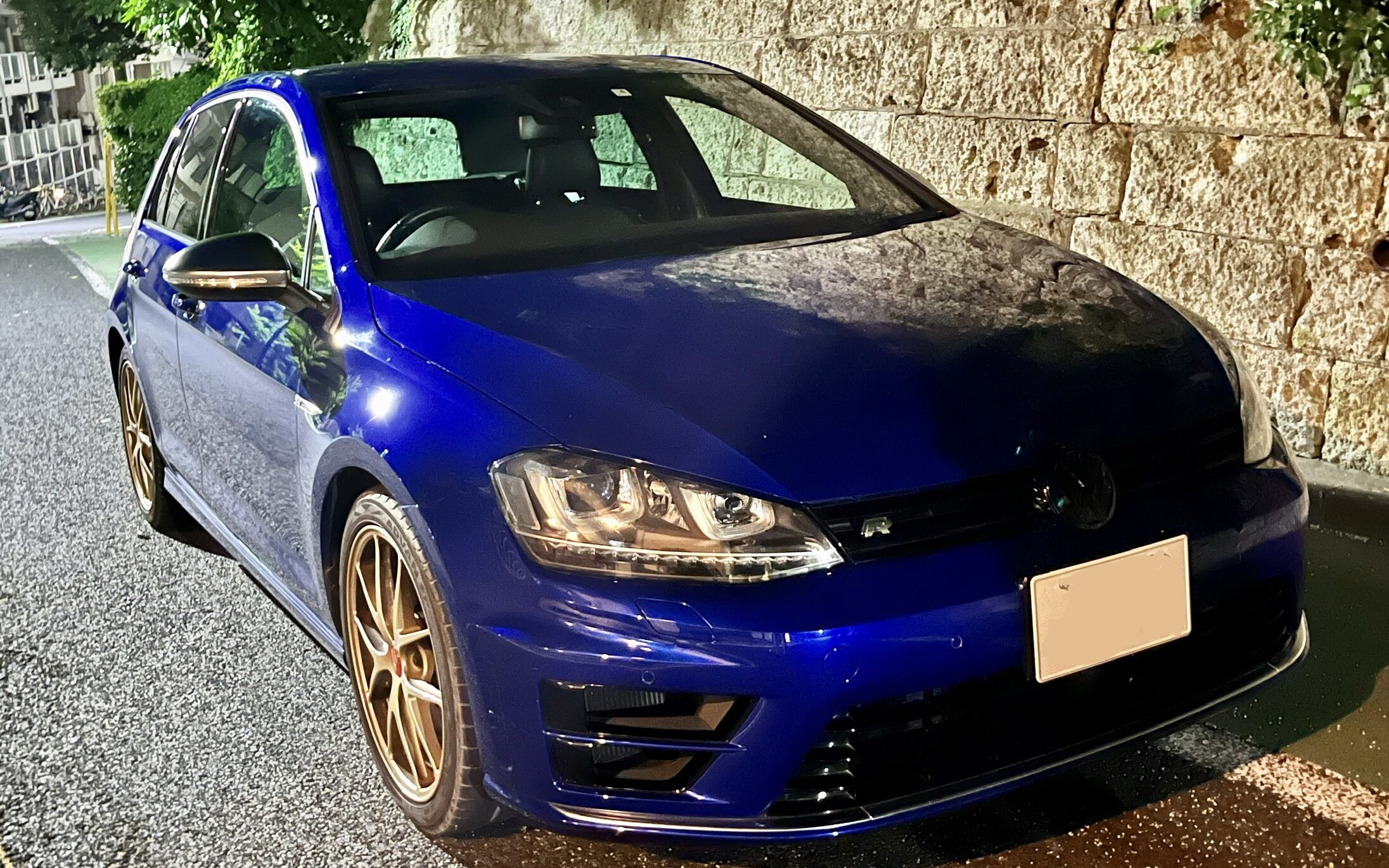 VW Golf R Afterfire and bubbling installation