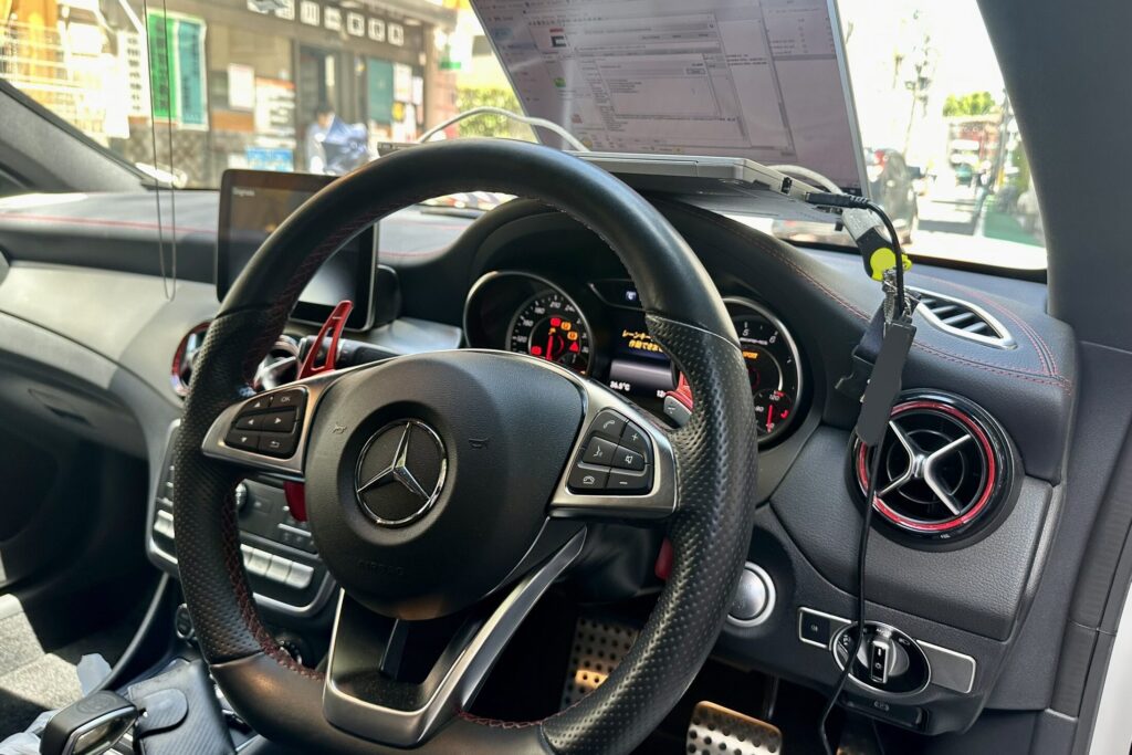 IMG_7373 – mbFAST Tuning メルセデス・ベンツ CLA45 AMGのECUチューニング作業の様子