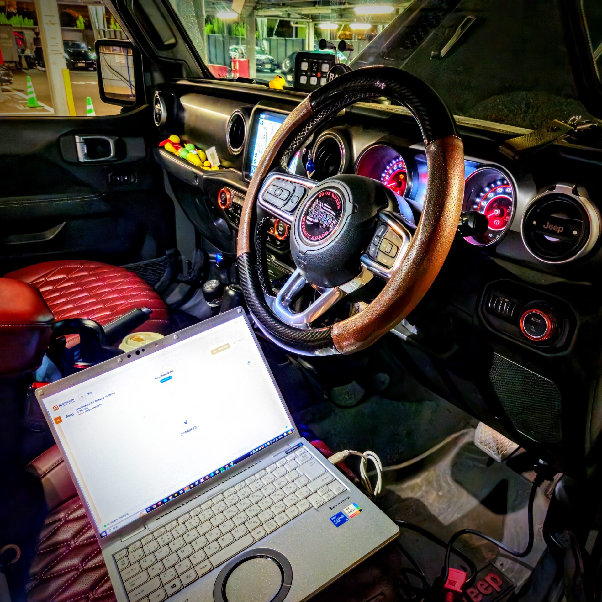 mbFAST Tuning utiliza AutoTuner para borrar los errores del OBD de un Jeep Gladiator.