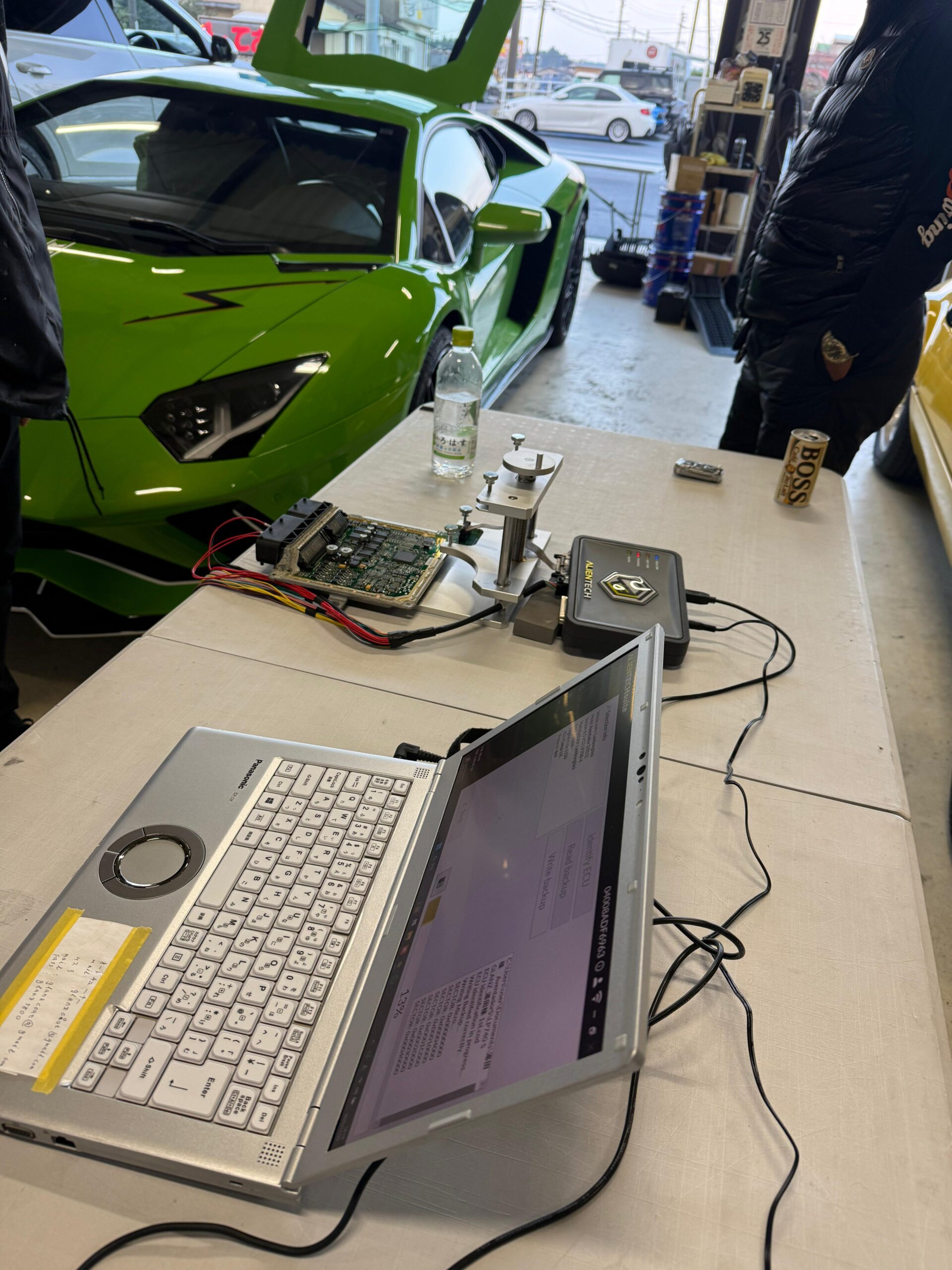 WhatsApp Image 2025-12-07 at 192118 1 – mbFAST Tuning アヴェンタドールS バブリング アフターファイヤ 施工中 鹿児島 Glanzcoat