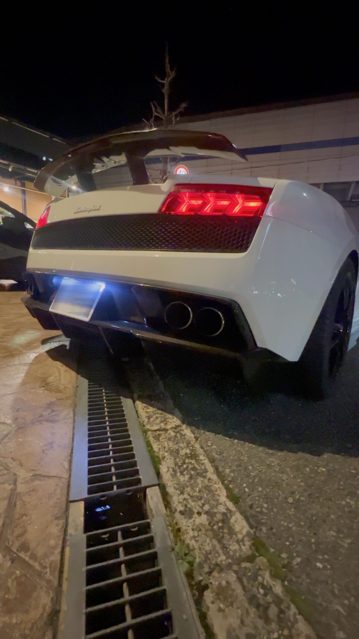 ガヤルド バブリング施工 大阪 ワールドモーター服部