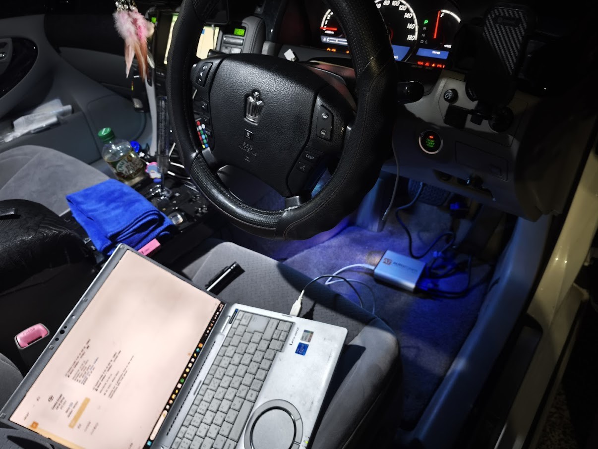 当日ECU施工の様子