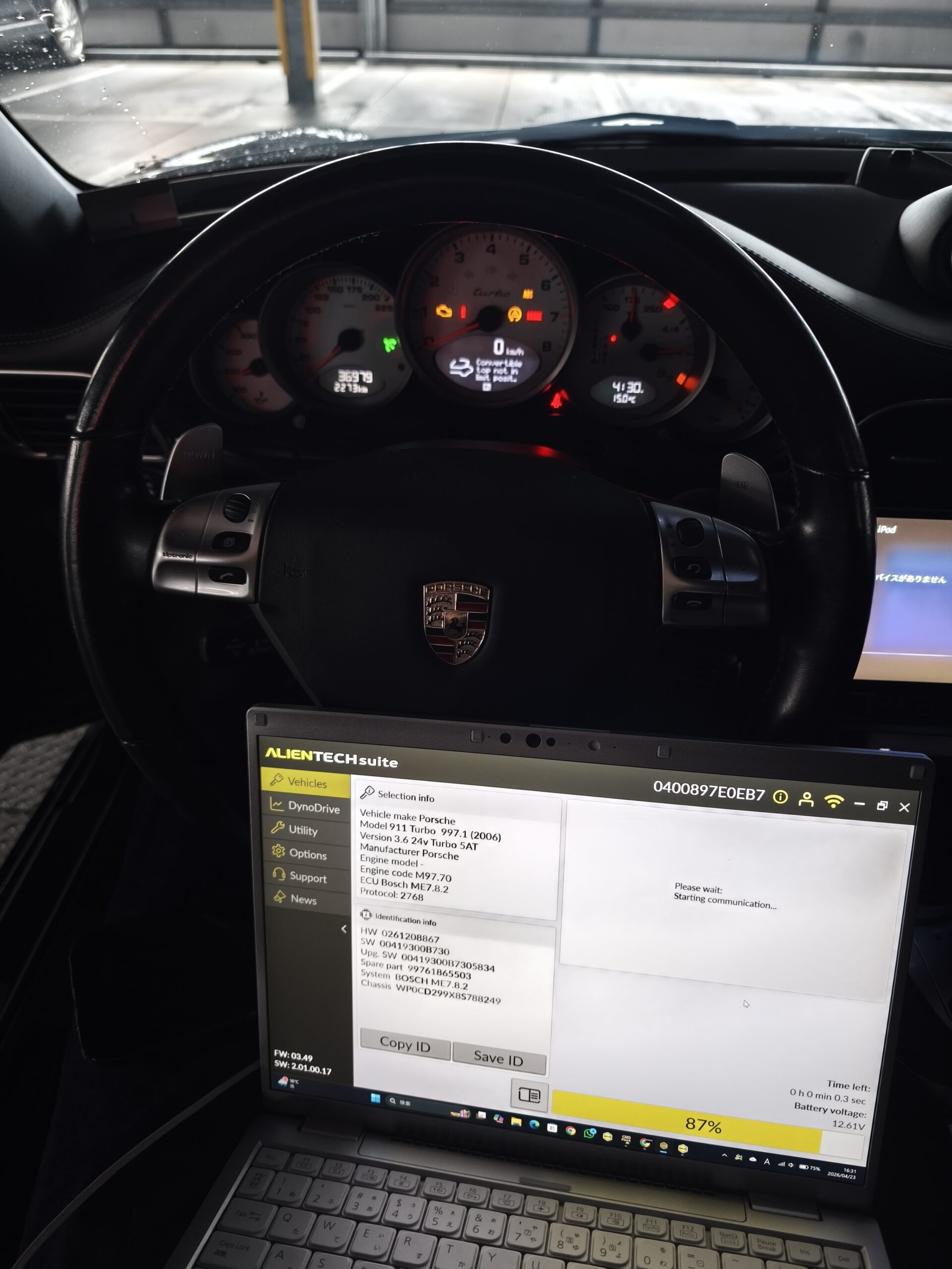出張ECUチューニング OBD接続＆データ読み込み作業中