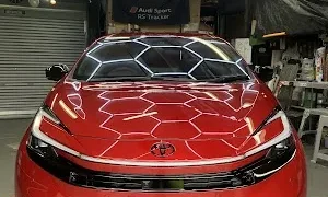 gr-aqua-ceramic-coating-1 – mbFAST Tuning トヨタGRアクアの正面から見たセラミックコーティング施工後のボディ