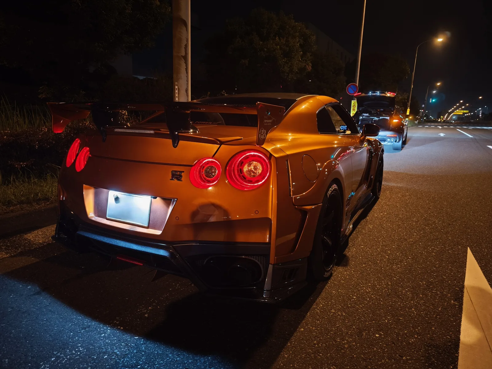 アフターファイヤー施工を行った日産GT-R(R35後期型)のリアビュー – mbFAST Tuning アフターファイヤー施工を行ったR35 GT-R 後期型