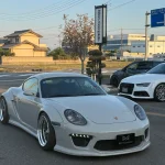 ポルシェ ケイマンにPANDEMワイドボディキットとWORK MEISTER M1ホイールを装着した外観