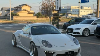cayman-wide-body-kit-1 – mbFAST Tuning ポルシェ ケイマンにPANDEMワイドボディキットとWORK MEISTER M1ホイールを装着した外観